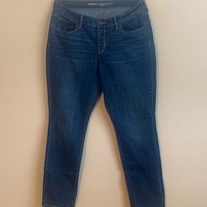 Old Navy Mid-Rise Curvy Size 32 Blue Jeans